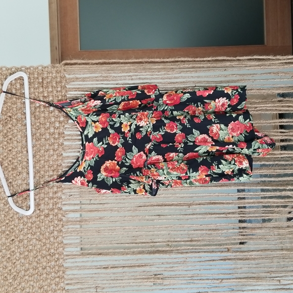 🎉Host Pick🎉XXI Floral Romper - Picture 6 of 8